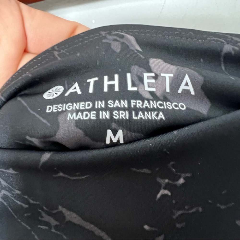 Athleta 7/8 Tights Velocity Stash Pocket Marble Leggings Black Medium 820 - Picture 5 of 10